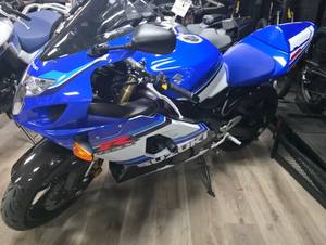 Motocyclettes Sportives R600 20ème Anniversaire 2005 d'occasion en excellent état, disponibles à la vente - Product Image 3