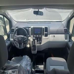 Toyota Hiace 2024, la Camioneta Más Vendida, Paquete Tecnológico Diésel con Garantía - Product Image 4