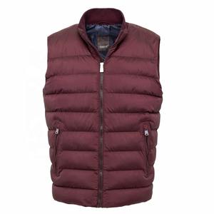 Venta al por mayor de fábrica personalizada OEM sin mangas con cremallera Chaleco de Invierno para mujer acolchado 100% poliéster relleno Puffer - Product Image 5