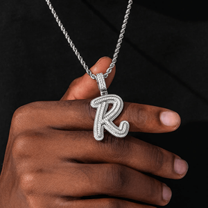 Pendentif personnalisé pour homme en alliage plaqué or poli, style hip-hop, serti de diamants CZ - Product Image 5