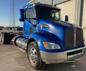À VENDRE Camion Kenworth T370 à double essieu, cabine et châssis, modèle 2024, d'occasion - 360 CV, boîte automatique 6 vitesses, diesel, prêt à être expédié dans le monde entier - Product Image 3