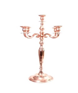 Candélabre à 5 bras en aluminium avec finition argentée, centre de table de luxe fait à la main, candélabre de décoration de mariage à vendre - Product Image 2