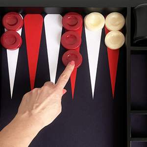 Jeu de backgammon de luxe fait main, taille tournoi, plateau en tissu rouge et blanc, étui en cuir 22x29 pouces (57x75cm), cube de multiplication en bois - Product Image 3