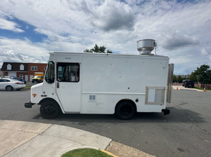 Camión de Comida Sin Usar con Cocina Nueva en Venta al Mejor Precio - Product Image 3