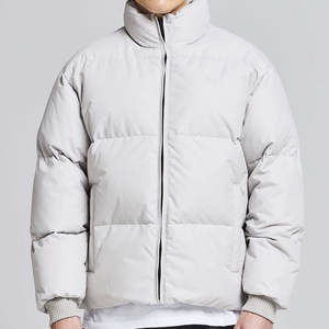 Vestes matelassées confortables pour hommes grandes tailles, fabriquées au Pakistan, en vente. - Product Image 3