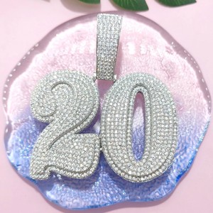 Pendentif en diamant de luxe VVS Moissanite en argent glacé Style hip-hop motif de chiffres plaqué or 18 carats breloques pour hommes femmes pour les fêtes - Product Image 2