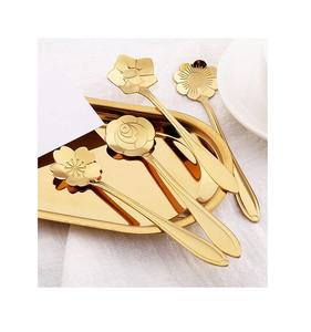 Ensemble de couverts de service de différentes conceptions, en métal couleur or, de la plus haute qualité, aux meilleurs prix. - Product Image 1