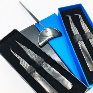 แหนบต่อขนตาสแตนเลสสีดำพร้อมฉลากส่วนตัวดีไซน์ที่ยั่งยืน - Product Image 5