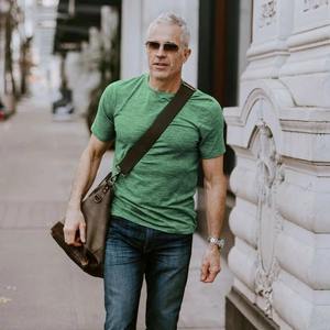 Nouveaux T-shirts unis en gros à séchage rapide Personnaliser T-shirts à manches courtes pour hommes 100% coton T-Shirt respirant pour hommes - Product Image 4