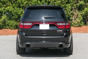 รถ SUV ขนาดใหญ่ ปี 2023 ประสิทธิภาพสูงพิเศษ เครื่องยนต์ V8 ซูเปอร์ชาร์จ ปรับปรุงเพื่อการขับขี่บนสนามแข่ง พร้อมคุณสมบัติระดับพรีเมียม - Product Image 3