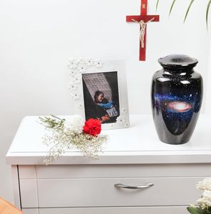 Urna de cremación de Metal de tamaño personalizado Galaxy, urna funeraria decorativa femenina y masculina para adultos, hombres y mujeres, almacenamiento de cenizas para hombres y mujeres - Product Image 2