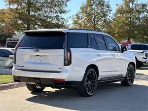 CADILLAC ESCALADE SPORT SUV V8 2025 d'occasion en excellent état avec sièges en cuir et caméra - Product Image 4