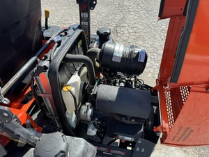 Tondeuse autoportée diesel Kubota ZD1211 à rayon de braquage zéro, 24,8 CV, 60 pouces, avec plateau professionnel et transmission hydrostatique, à vendre - Product Image 3