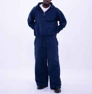 Ensemble survêtement homme oversize uni avec sweat à capuche zippé et pantalon de survêtement coupe carrée, style streetwear, personnalisable avec logo, pour fabricant - Product Image 2