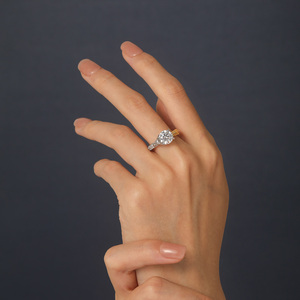 Jeulia Hug Me Virgo's Elegance <b>Gold</b>-Plated Claw-<b>Set</b> Geometric <b>Ring</b> - Product Image 5