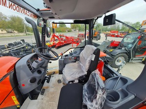 Tractor Agrícola Kubota M6-121 |   Tractor Agrícola Diésel 4x4 de 123HP para Trabajo Pesado - Product Image 5