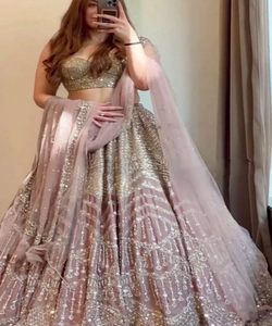 Vêtements de mariage Lehenga Choli vert Prix de gros vêtement ethnique Designer bas de gamme haute qualité lehenga choli prix de gros - Product Image 4