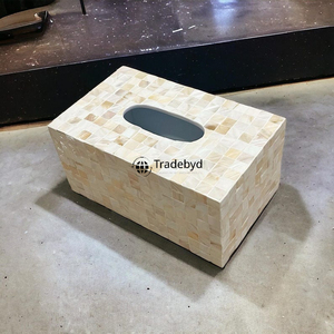 Porta Caja de Pañuelos de Diseño Premium con Incrustaciones de Flores Grabadas, Elegante y Hecho a Mano para Espacios Sofisticados - Tradebyd - Product Image 5