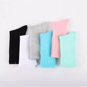 Calcetines atléticos antideslizantes de poliéster/algodón, calcetines atléticos, calcetines resistentes a los enganches bordados de poliéster/algodón - Product Image 6