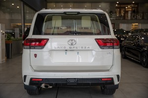 Turbo para Toyota Hilux para Land Cruiser en Venta, Volante a la Derecha, Caja de Cambios Manual/Automática, Diésel, Asientos de Cuero, R15 Oscuro - Product Image 2