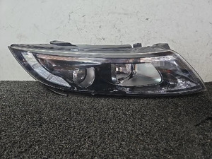 ไฟหน้ามือสอง Optima ขวา รุ่น 921022T500 สำหรับ Kia 4000 Lm สภาพดีเยี่ยม - Product Image 2