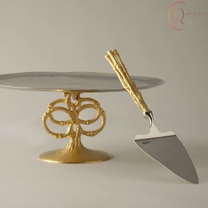 Soporte para Tartas de Metal Moderno con Base Resistente y Aspecto Clásico, Ideal para Cumpleaños, Eventos, Cafeterías y Exhibiciones Profesionales de Repostería - Product Image 6