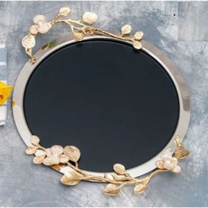 ถาดเสิร์ฟอาหารทรงกลมดีไซน์ล่าสุดถาดเสิร์ฟอาหารทำจากสแตนเลสพร้อมที่จับลายดอกไม้สำหรับอุปกรณ์ร้านอาหาร - Product Image 4