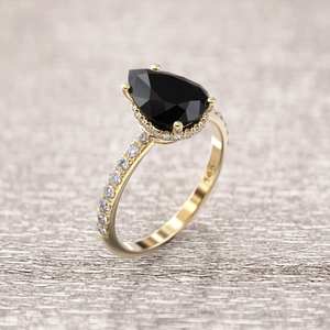 Alta calidad 2 quilates negro pera moissanita Compromiso 14K anillo de oro 4 puntas Micro pavé diseño boda joyería proveedor a granel - Product Image 3