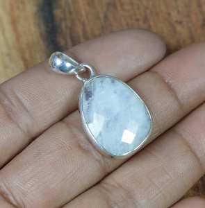 Pendentif en Pierre de Lune Arc-en-ciel Blanche, Argent Sterling 925, Fait Main, Bijou en Pierre Précieuse Taillée, Haute Qualité, Pour Enfants et Femmes, Usage Quotidien - Product Image 4