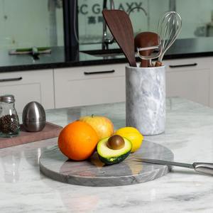 Tabla de cortar de mármol brillante gris con diseño minimalista perfecta para cortar servir hornear y elegante exhibición de cocina moderna - Product Image 6