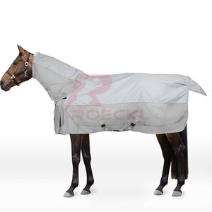 Tapis d'hiver personnalisables imperméables 600D pour chevaux Remplissage en polyester 300gm de haute qualité avec doublure en nylon Tapis équins - Product Image 4