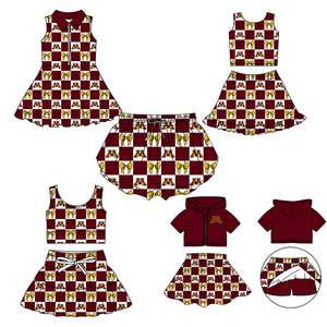 Set Sportivo Personalizzato per Bambine con Fiocco Arancione e Stampa di Lettere, Motivo a Scacchi Rosso e Bianco, Outfit Carino per Piccole - Product Image 1
