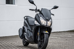 Último Modelo en Oferta, Nueva Motocicleta Sy-m J-et 14 de 50cc Ultramoderna con 2 Años de Garantía - Product Image 2