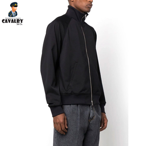 CAVALRY SKT COMPANY Chaquetas deportivas de alta calidad para hombre Cremallera completa Negra con cuello levantado Estilo agradable Material de lona Servicio OEM - Product Image 3