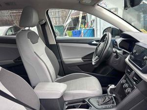 VOLKSWAGEN TAOS SE FWD 2023 USADO, Volante a la Izquierda/Derecha - Product Image 4