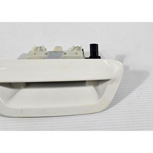 BOTÓN DE CERRADURA DEL PORTÓN TRASERO JEEP Serie Compass 5VF92TRMA (16>) - Product Image 2