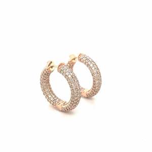 Pendientes de Aro de Oro de 10K con Diamantes Naturales, Elegantes para Fiestas - Product Image 5