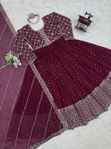 Hilo de Georgette de imitación de diseñador tradicional con trabajo de secuencia Anarkali Top con Secuencia de Georgette de imitación bordada Dupatta - Product Image 5