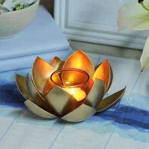 Elegante Portavelas de Metal con Diseño de Flor de Loto, Bañado en Oro, para Velas Votivas y de Té, Ideal para Eventos de Lujo y Decoración de Mesas de Boda - Product Image 1