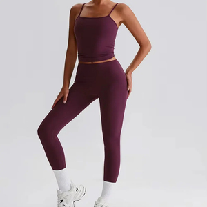 Ensemble de survêtement décontracté et écologique pour femme, idéal pour le fitness et le yoga, comprenant un haut sans manches, un short respirant taille basse et un soutien-gorge de sport, effet délavé - Product Image 4