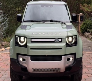 2023 Land Rover Defender 90 Edición 75 Aniversario, Neumáticos Automáticos Eléctricos Configurados, Bajo Kilometraje, Listo para Enviar, R18 - Product Image 1
