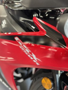 ข้อเสนอขายส่ง รถมอเตอร์ไซค์สปอร์ต Suzuki GSX250R สีแดงดำ รุ่นปี 2024-2026 ของใหม่ - Product Image 6