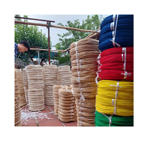 Venta al por mayor de material de fibra de ratán en bruto palo de núcleo de varios tamaños para la fabricación de muebles de interior-exterior de la artesanía de Vietnam - Product Image 1