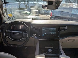 Jeep Wagoneer Serie II 2022 Usado en Buen Estado, Gasolina/Eléctrico, V8 5.7L, Tracción Trasera - Product Image 5