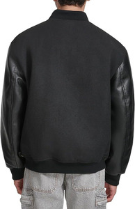 Veste universitaire respirante pour hommes avec broderie personnalisée et manches en cuir Varsity à la mode américaine personnalisée - Product Image 4