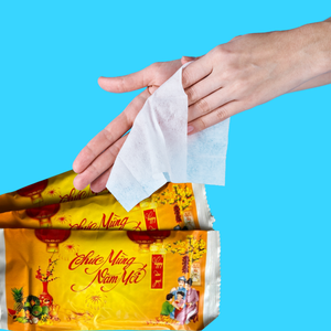 Toallitas húmedas de tamaño de viaje no tejidas suaves de limpieza rápida personalizadas para el fabricante de Vietnam de etiqueta privada sobre la marcha - Product Image 1
