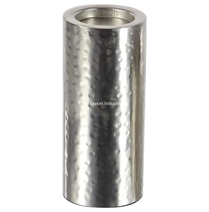 Bougeoir de pilier cylindrique martelé en métal plaqué argent pour mariage et table à manger pilier de bougie décoratif - Product Image 3