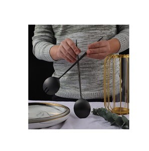 Meilleur prix Couverts En Métal Salade Service Ensemble Poignée 10ml Capacité Miroir Polonais pour Mariages Restaurants-Mariage Fourchette Cuillère Ensemble - Product Image 1