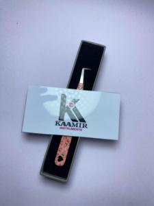 Pince à cils de volume en acier inoxydable Offre Spéciale avec outil d'extension de cils de précision en forme de coeur avec dos imprimé en papier - Product Image 4