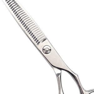 2025 ciseaux de coiffeur de coiffure professionnels ciseaux de beauté en acier inoxydable de 6 pouces pour l'utilisation de Salon ciseaux de coiffeur de haute qualité - Product Image 2